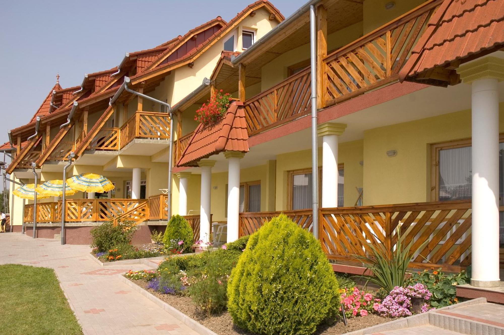Erika Pension Keszthely Exterior foto